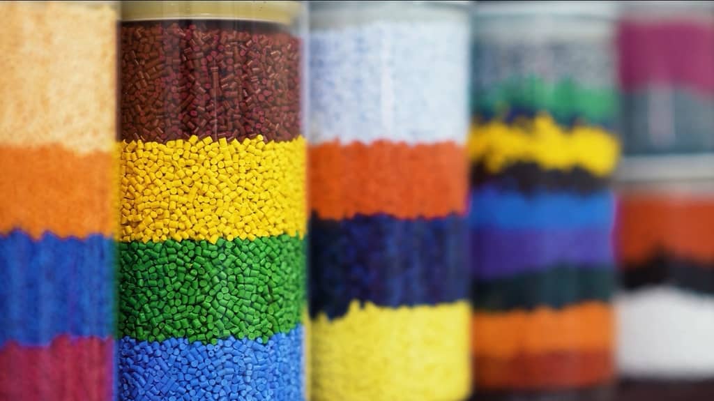 Masterbatch and Compounding: A Practical Guide for Manufacturers